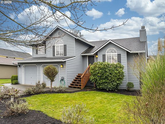 2nd image of 827 SE 71st Ave