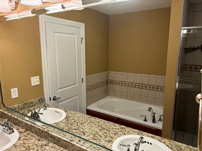 1576 Trillium Ln — Photo 6
