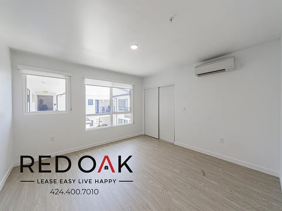 847 S Sherbourne Dr #10