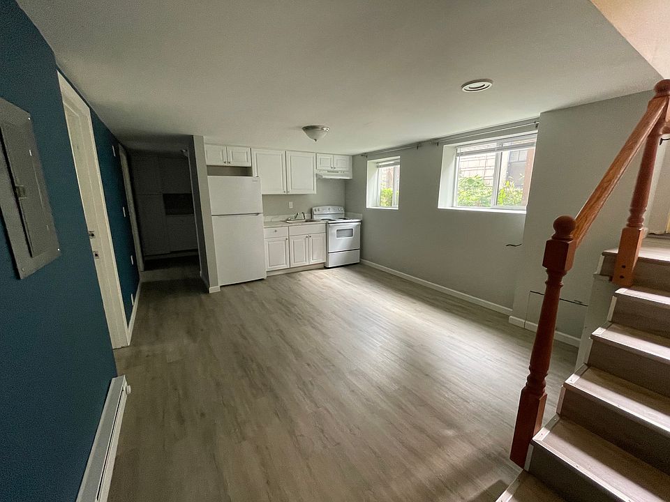 1st image of 4057 7th Ave NE #B