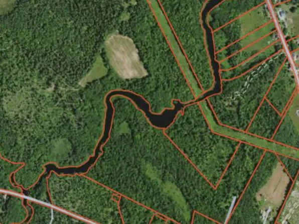 103 Petrovitz Lane, Waldoboro, ME 04572