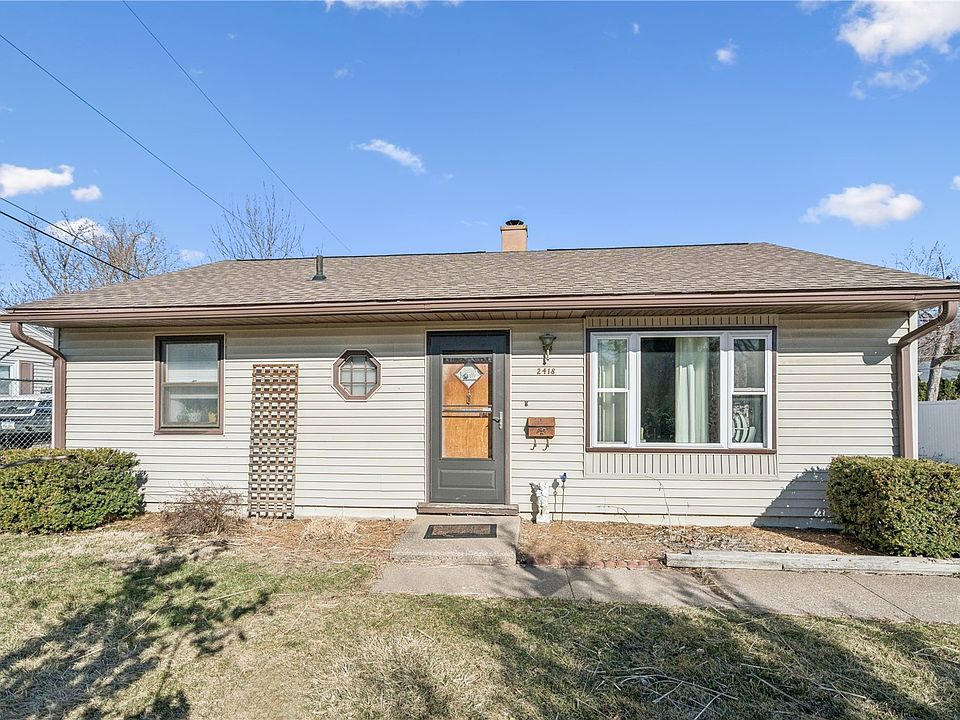 1st image of 2418 Reynolds Ave SW