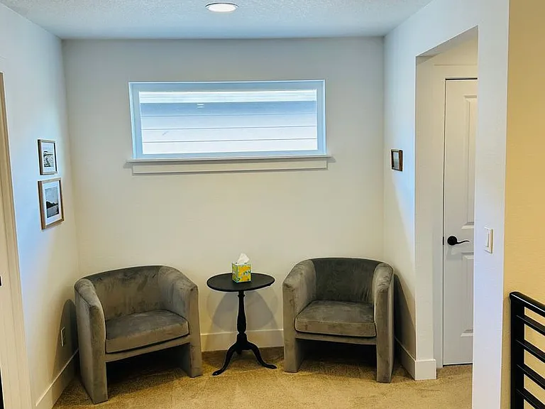 158 S 39th Dr — Photo 14