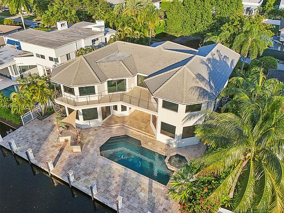 4th image of 307 Seven Isles Dr