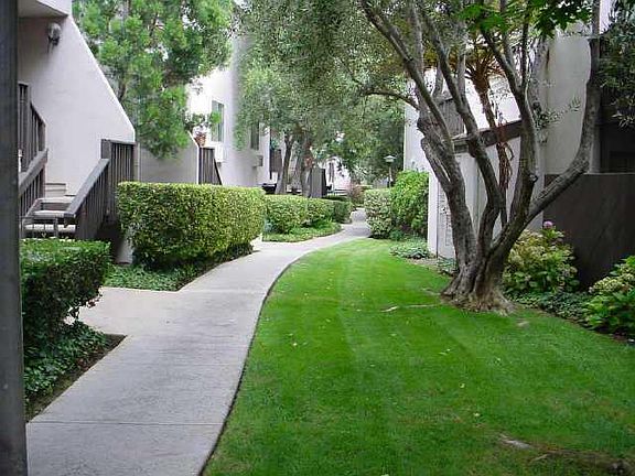 5th image of 7948 Mission Center Ct Unit I