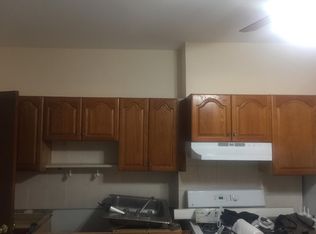 462 Grandview Ave #1L, Flushing, NY 11385