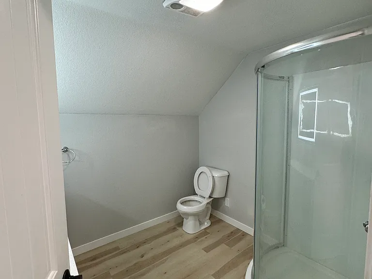 805 N 2nd St — Photo 13