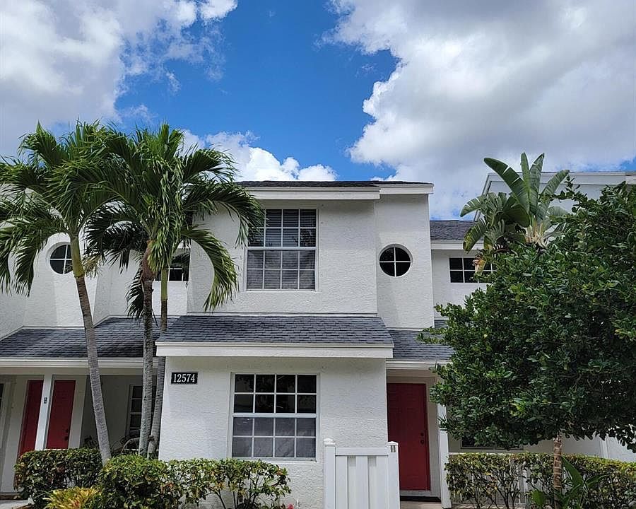 1st image of 12574 Westhampton Cir APT I