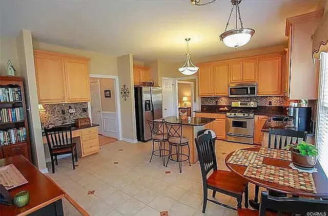 5500 Holman Dr — Photo 7