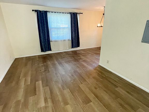 5th image of 3255 Warrensville Center Rd #11261600