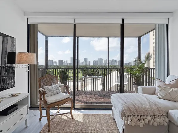 20301 W Country Club Dr APT 728, Aventura, FL 33180