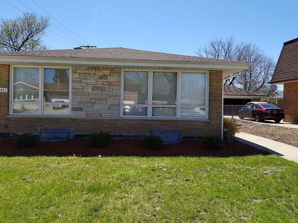 1st image of 10611 Preston St