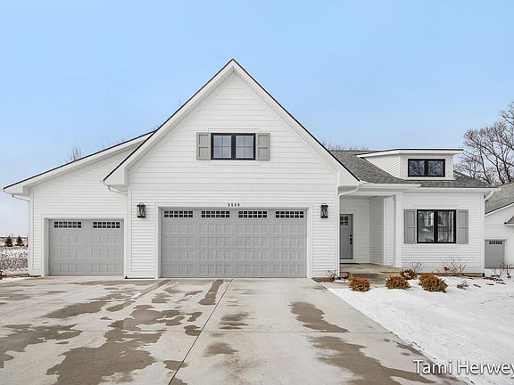 2nd image of 734 Stonebriar Cir Unit 16