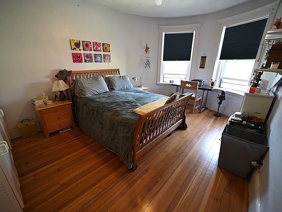 5th image of 638 Washington St APT 3