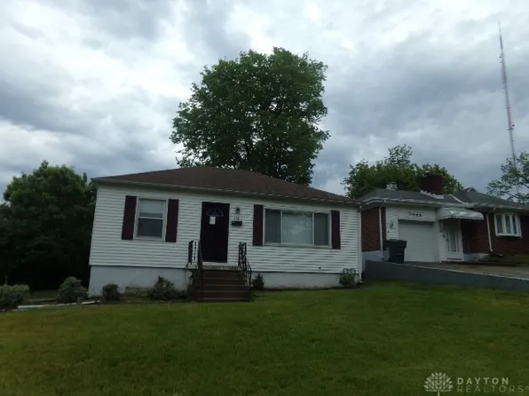 714 Oakleaf Dr, Dayton, OH 45417