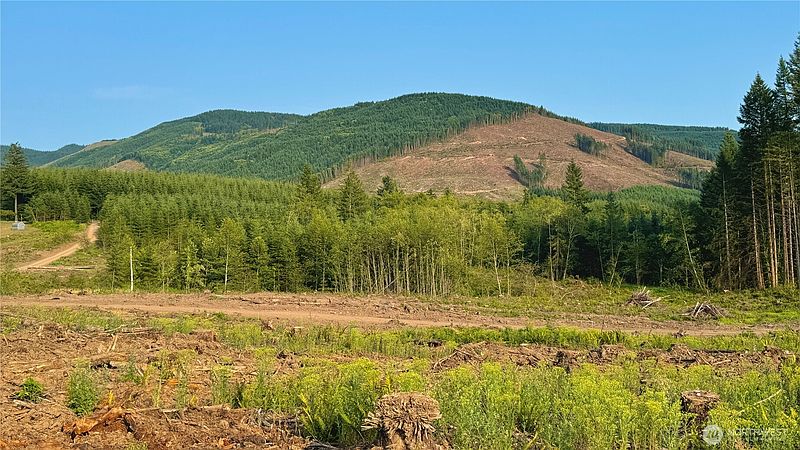 4th image of 3725 Little Kalama River Road #E
