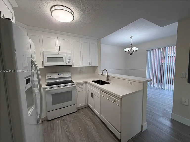 6202 NW 115th Pl #336 — Photo 11