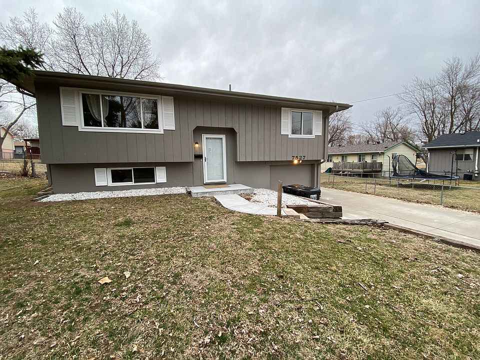 1st image of 7527 S 76th Ave
