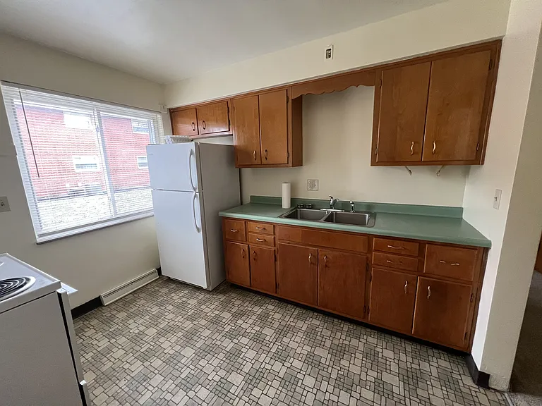 4760 Holiday Dr #1 — Photo 6