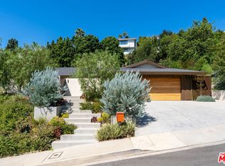 9258 Swallow Dr, Los Angeles, CA 90069