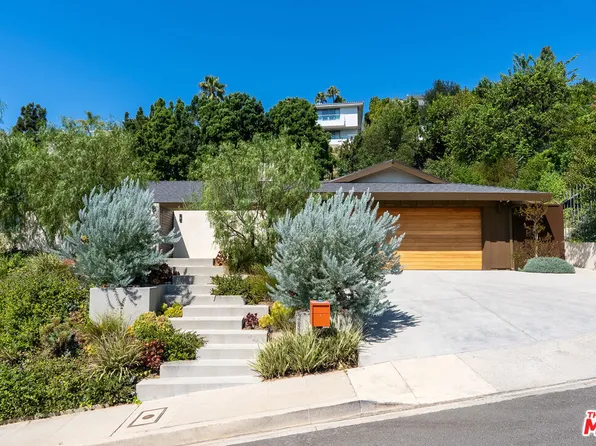 9258 Swallow Dr, Los Angeles, CA 90069