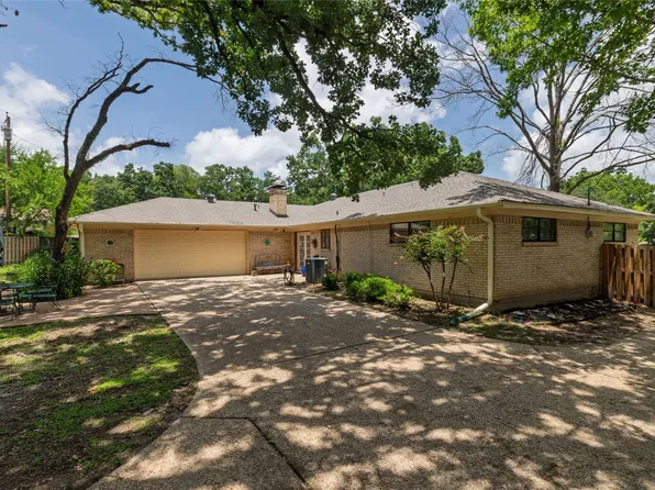 2604 Forest Lane Cir, Corsicana, TX 75110