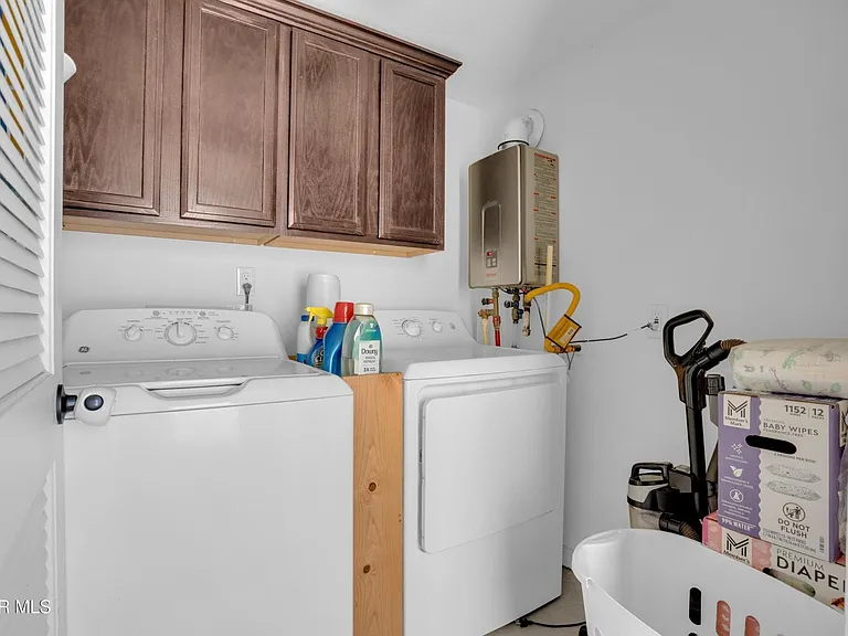 14364 Nick Drahos Ln — Photo 29