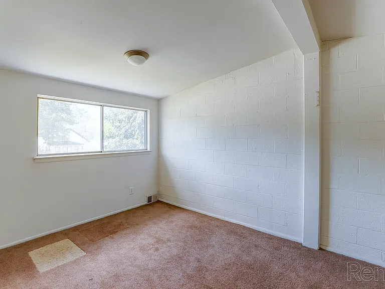 MacArthur Manor Apartments — Photo 6