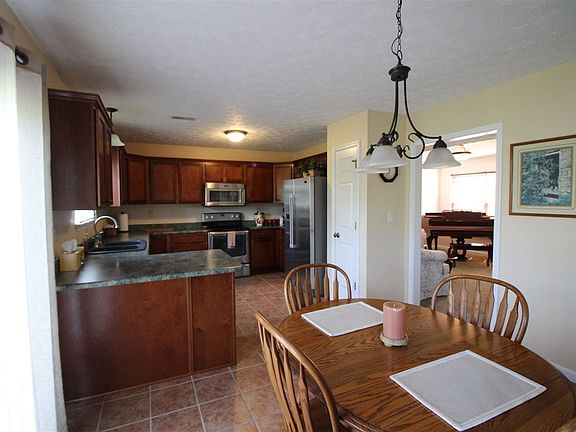 2nd image of 1828 Kyverdale Dr