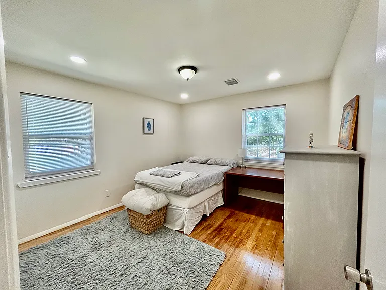 756 Boxwood Dr — Photo 14