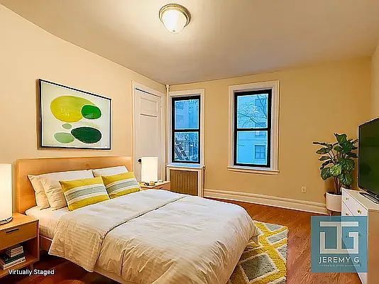 3rd image of 120 Haven Ave APT 12
