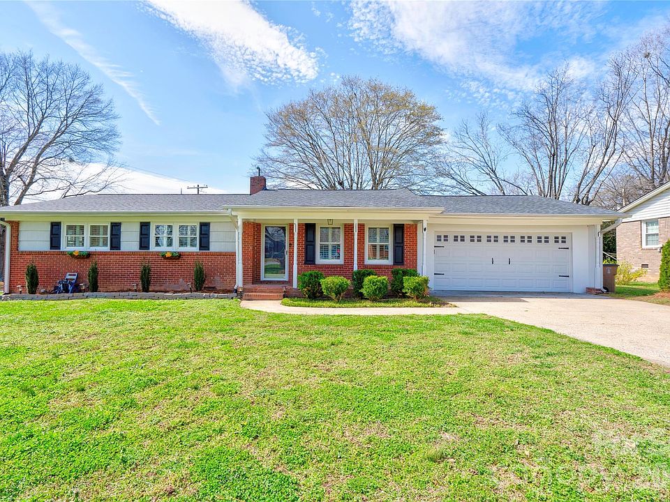 1st image of 420 Stroud Rd