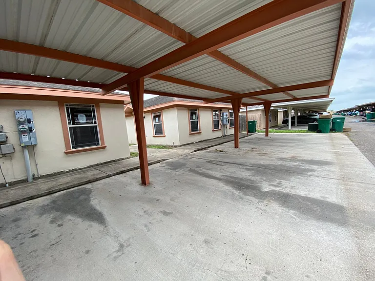1903 W Douglas St #1 — Photo 16