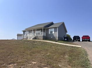 27 Courtney Pl, Cadiz, KY 42211