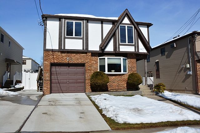 1st image of 697 Ramona Ave