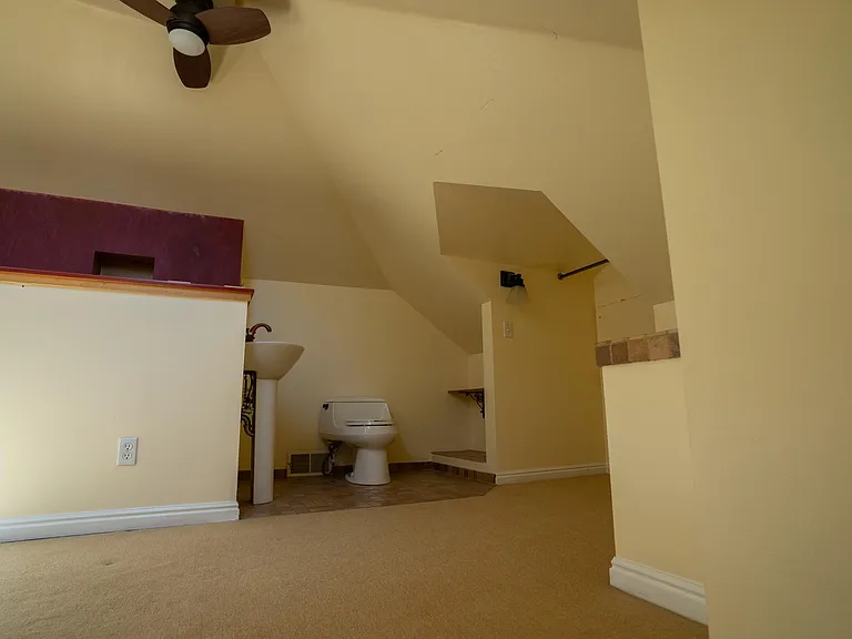 1213 S Windsor St — Photo 19
