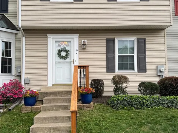 107 Peridot Pl, Stephens City, VA 22655
