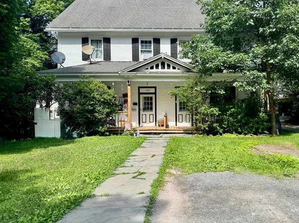 1721/1723 N Main St, Honesdale, PA 18431