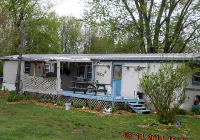 2nd image of 152 Kearney Ave