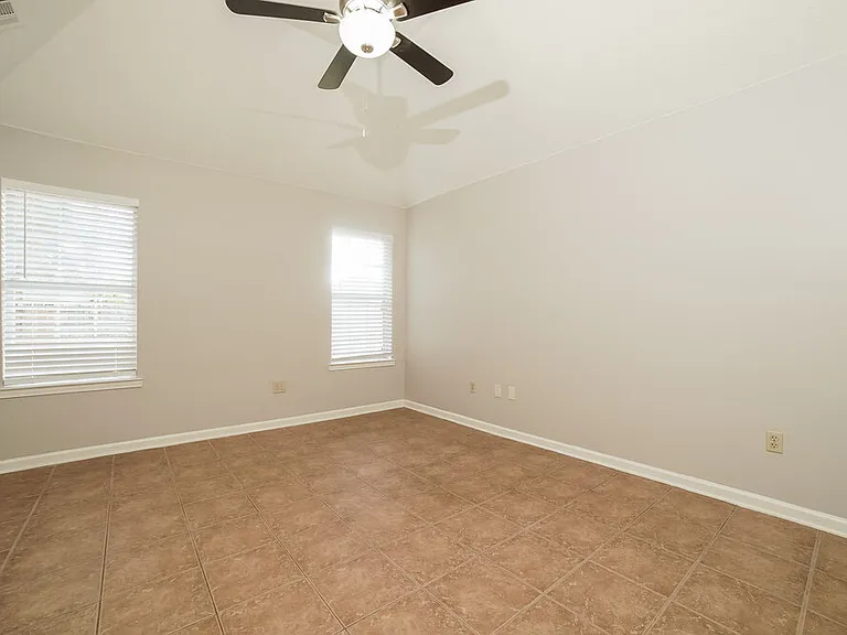 7370 Wendy Way — Photo 8