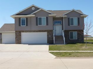 315 N Colton Dr, North Liberty, IA 52317