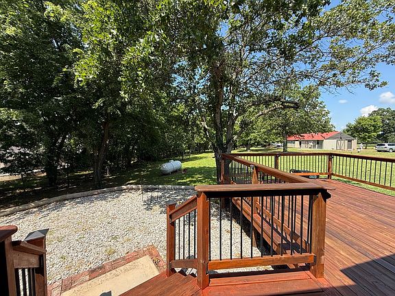 4th image of 14794 Lake Rd