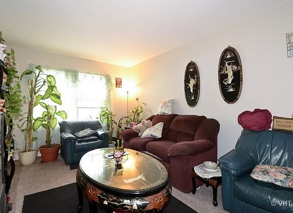 3rd image of 7427 N Wolcott Ave #1W-2W