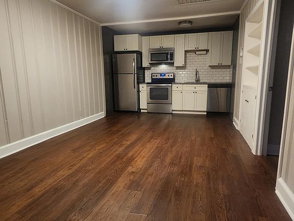5th image of 417 N Cedar St #8