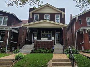4934 Northland Pl, Saint Louis, MO 63113