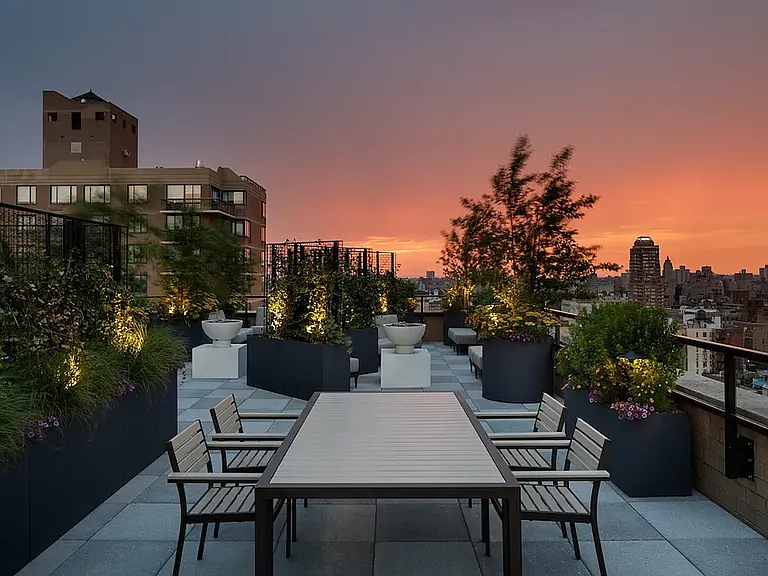 200 E 82nd St #21DE — Photo 42