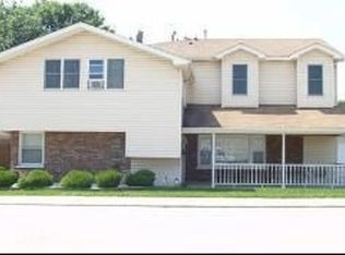 11536 S Ridgeland Ave, Worth, IL 60482