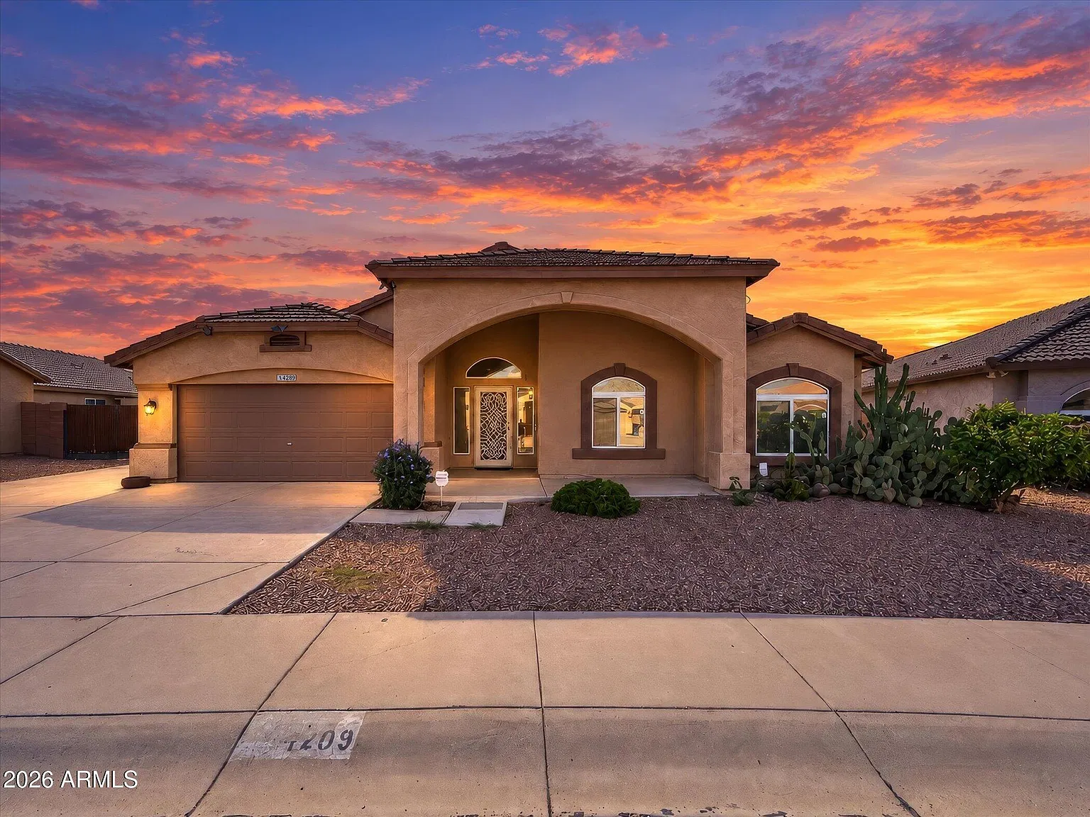 4 bed, 2.0 bath, 2349 sqft, $3,200 — Photo 1