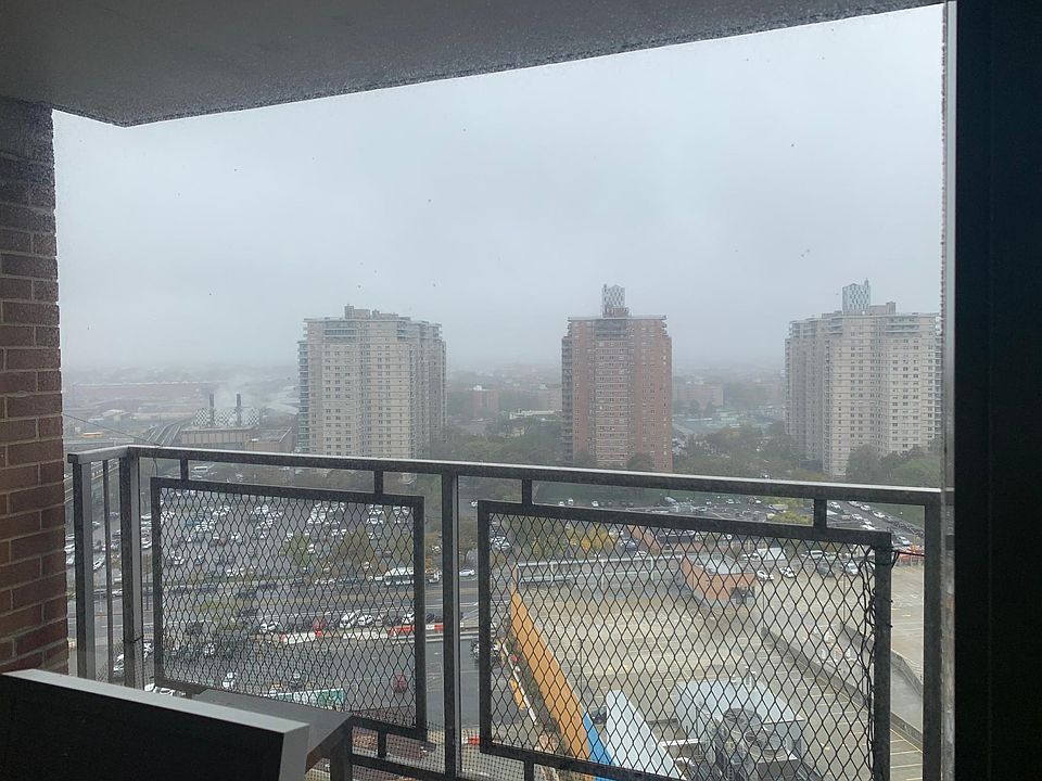1st image of 2932 W 5th St APT 21A