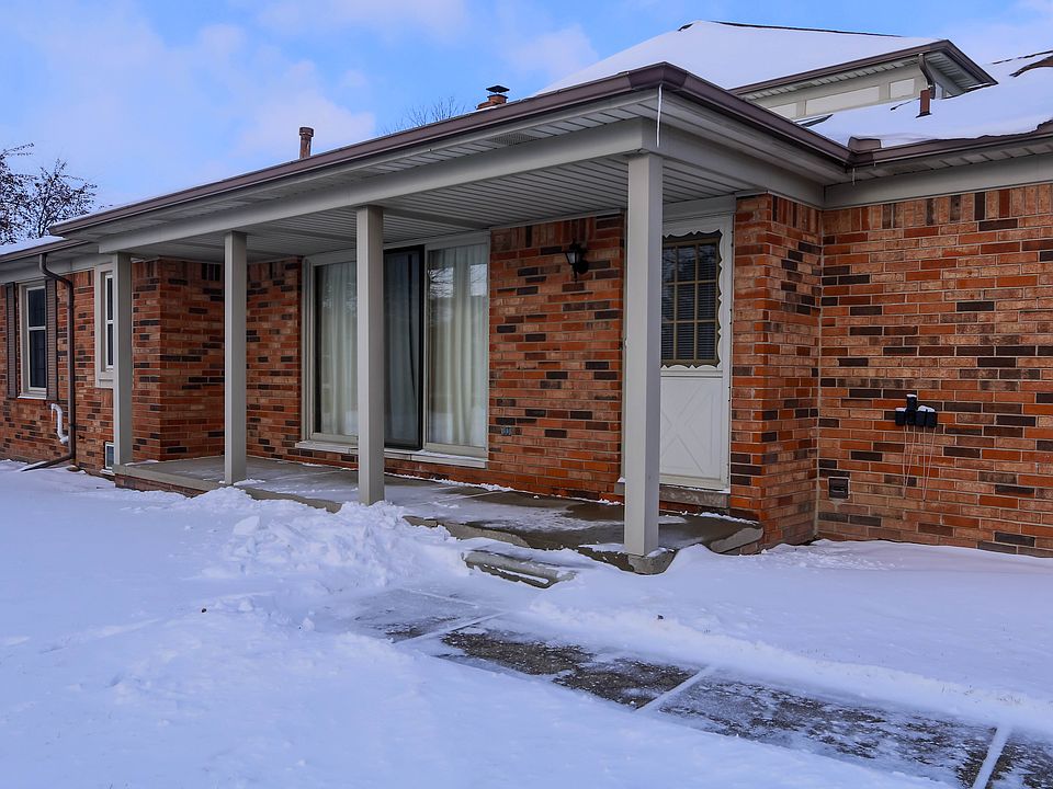 2nd image of 49353 Marquette Ct